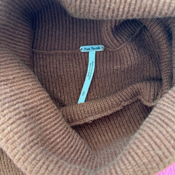 Free people women’s color block sweater size small - Picture 3 of 4